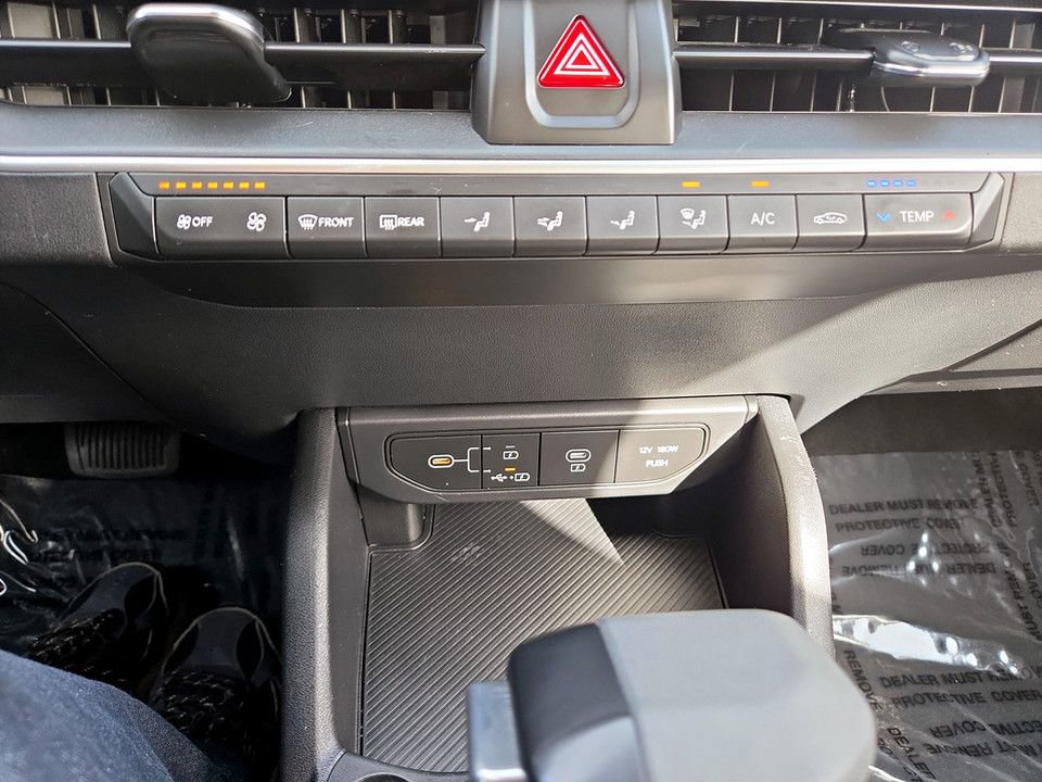 Used 2025 Kia K4 LXS FWD image 25