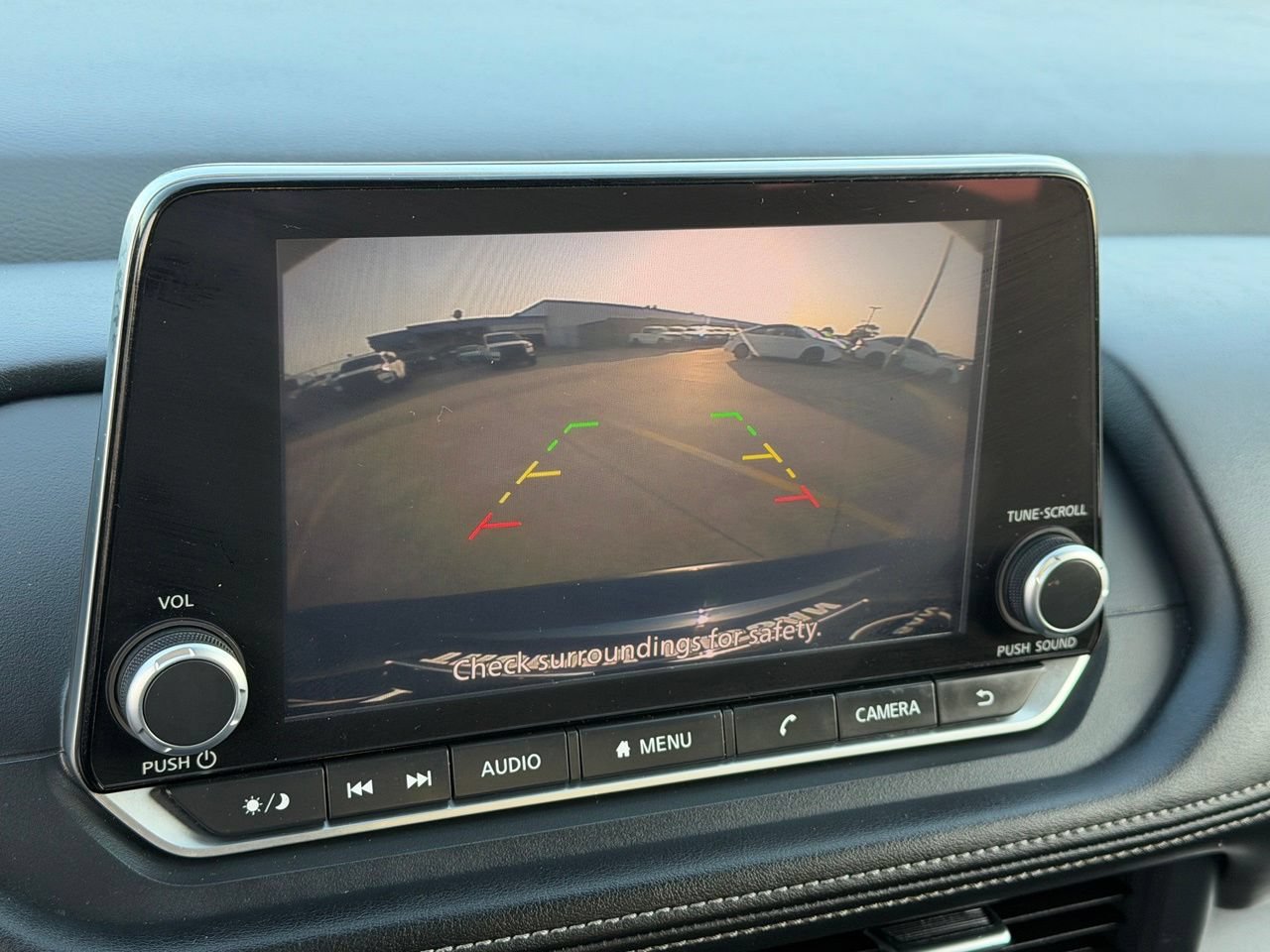 Certified 2025 Nissan Rogue SV FWD image 25