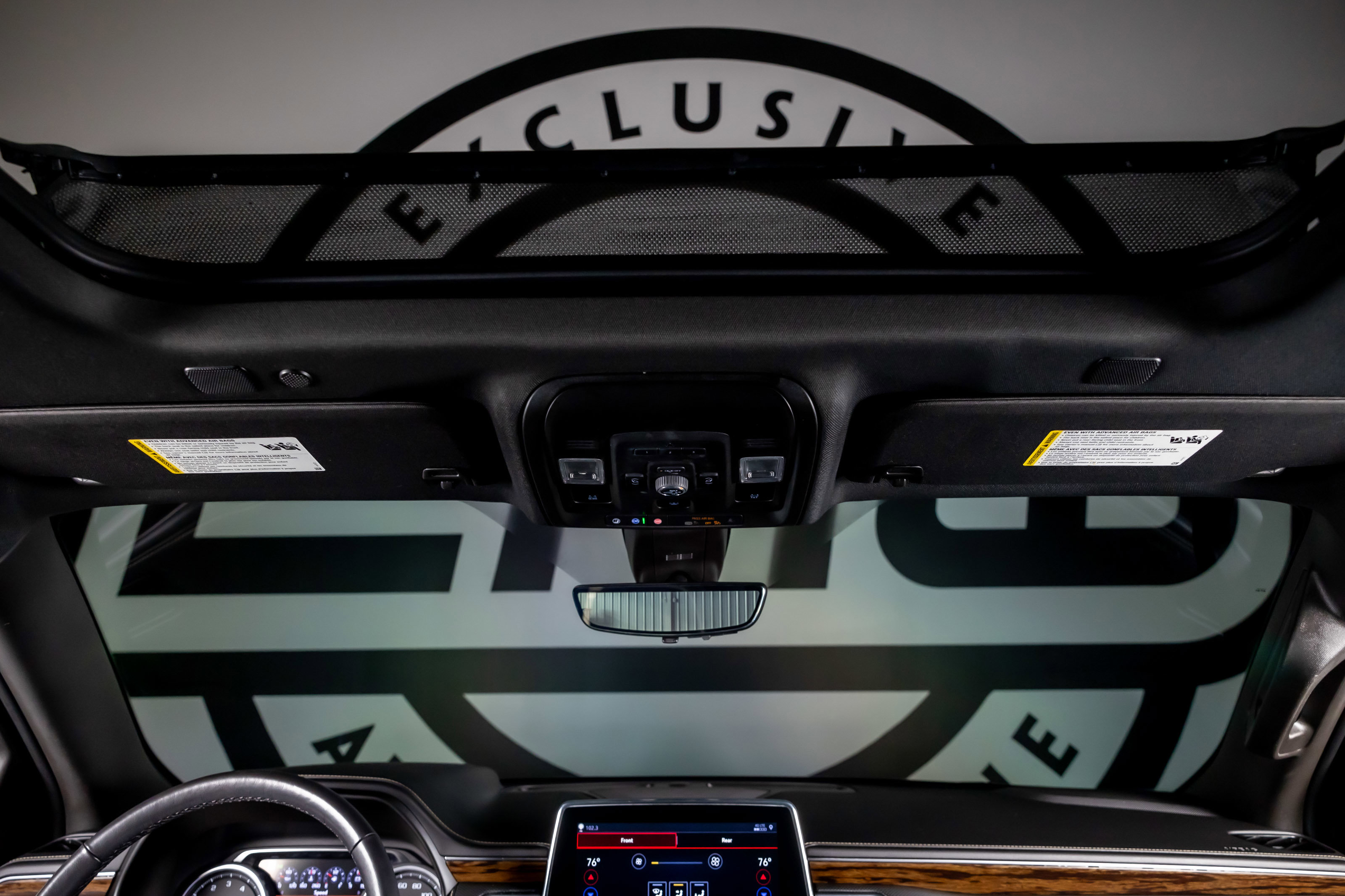 Used 2021 Chevrolet Tahoe Premier w/ Premium Package image 9