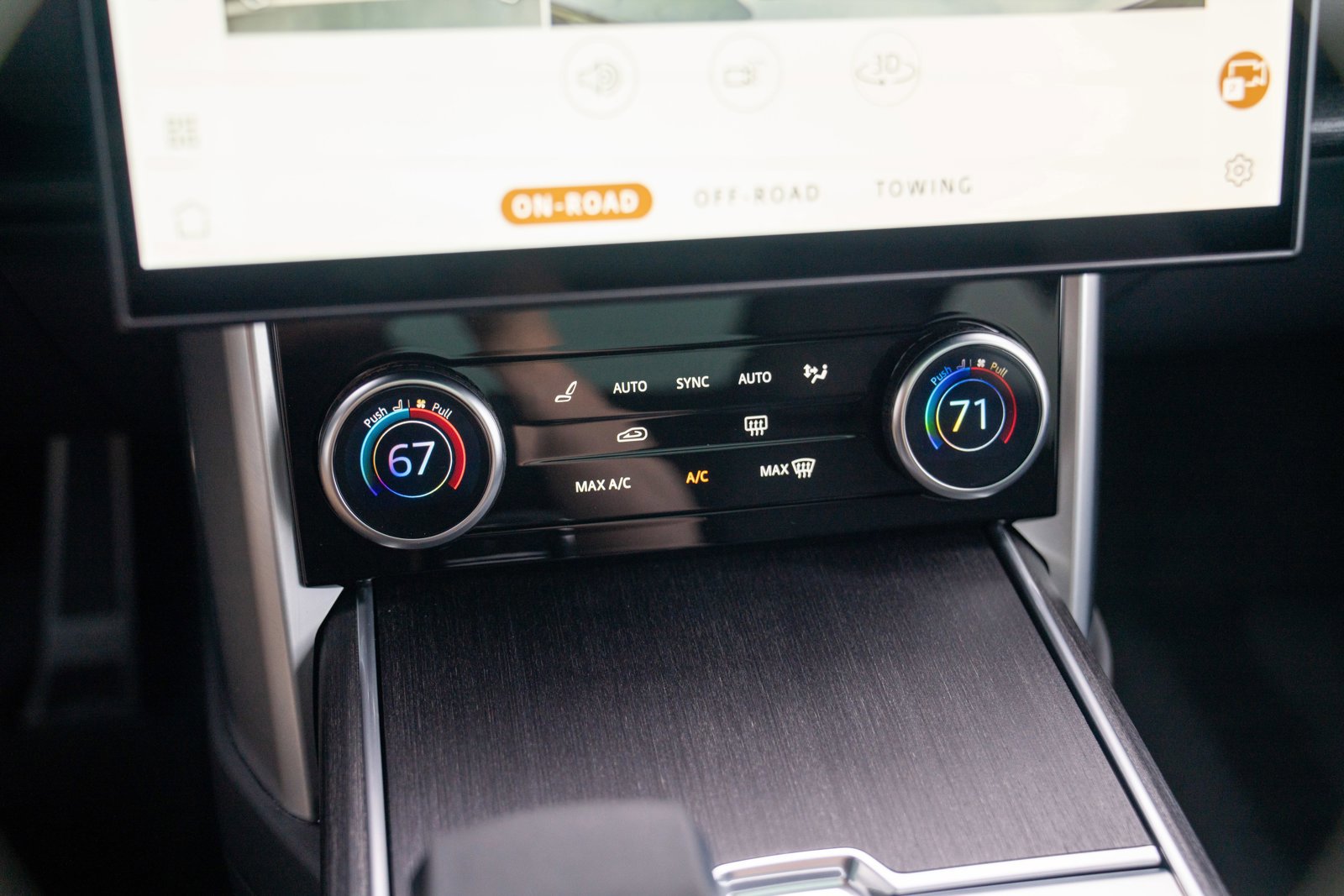 Used 2023 Land Rover Range Rover SE image 17