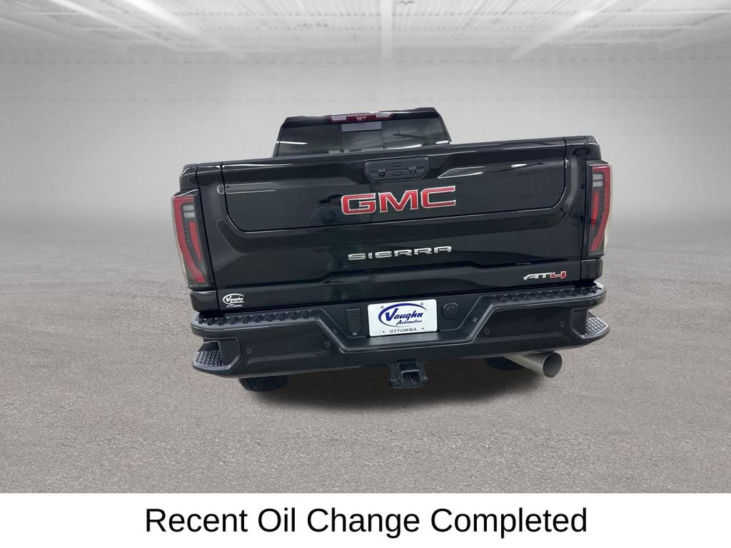 Used 2025 GMC Sierra 2500 AT4 w/ AT4 Premium Plus Package image 12