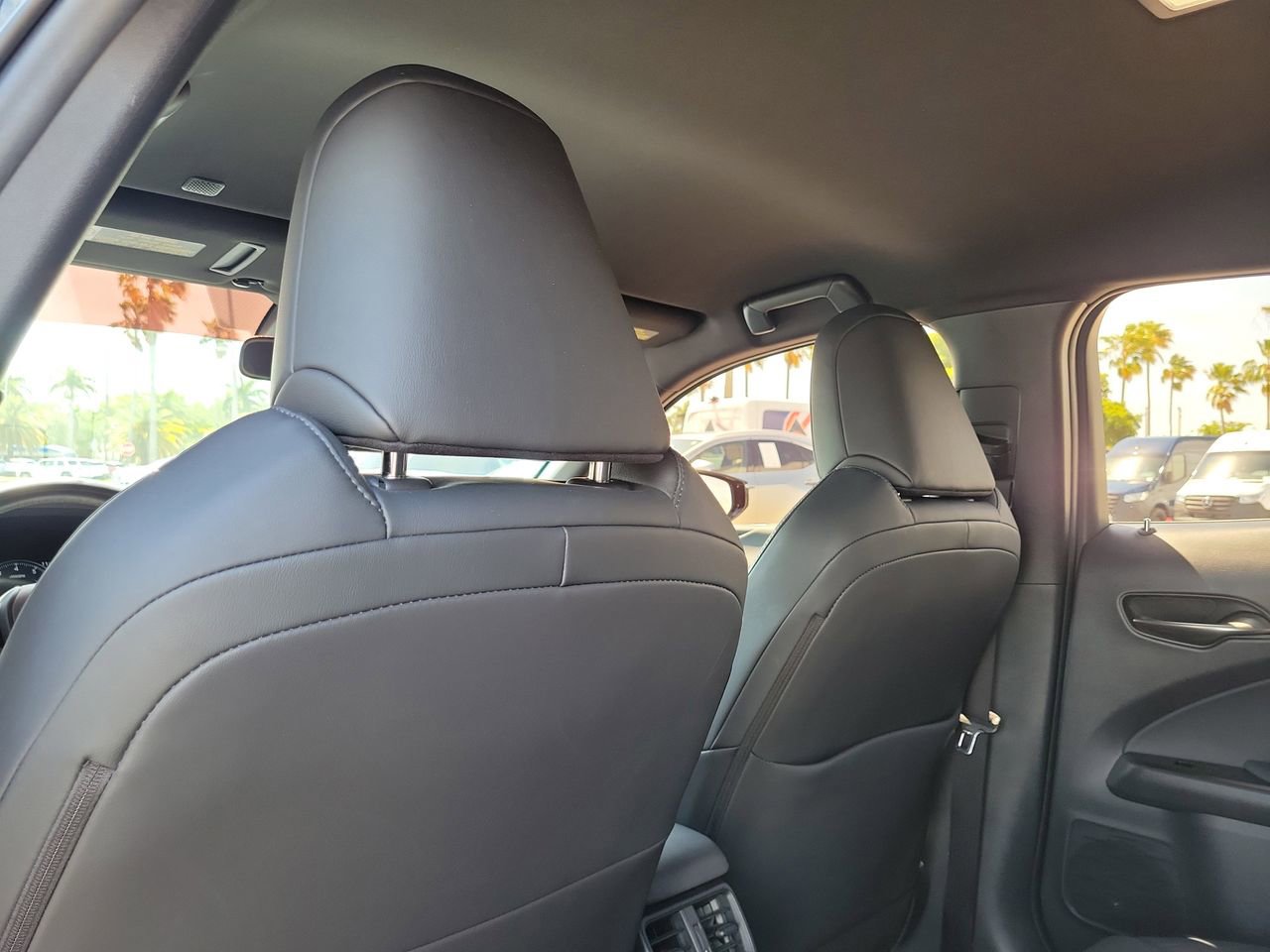 Used 2021 Lexus UX 200 image 11