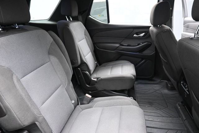 Used 2023 Chevrolet Traverse LT FWD image 30