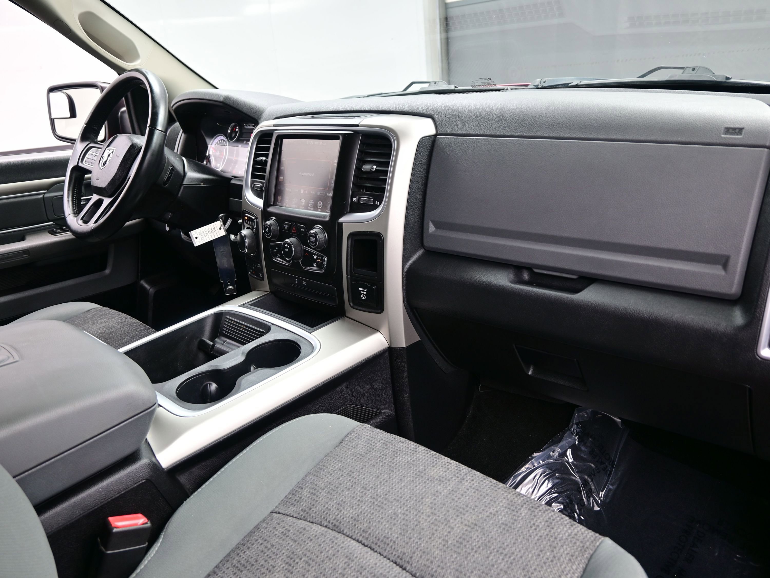 Used 2016 RAM 1500 Outdoorsman image 15