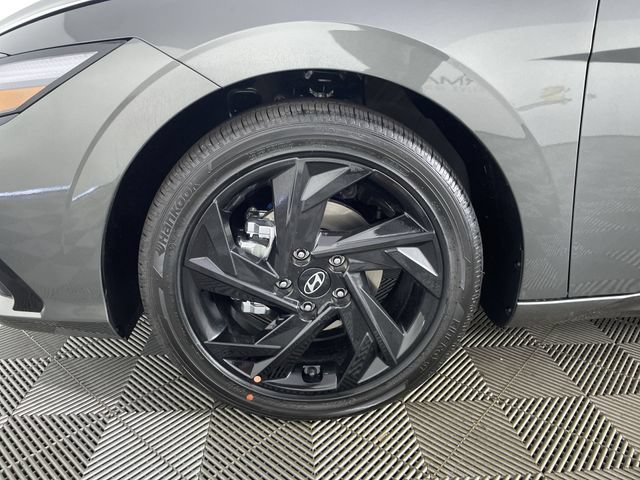 New 2026 Hyundai Elantra SEL Sport Premium FWD image 16