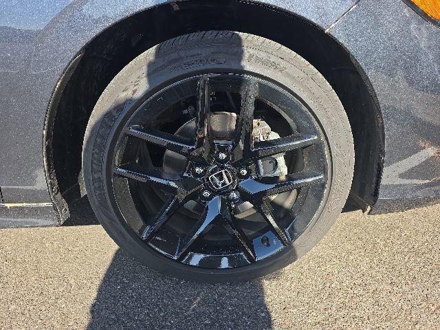 Used 2025 Honda Civic Sport image 12