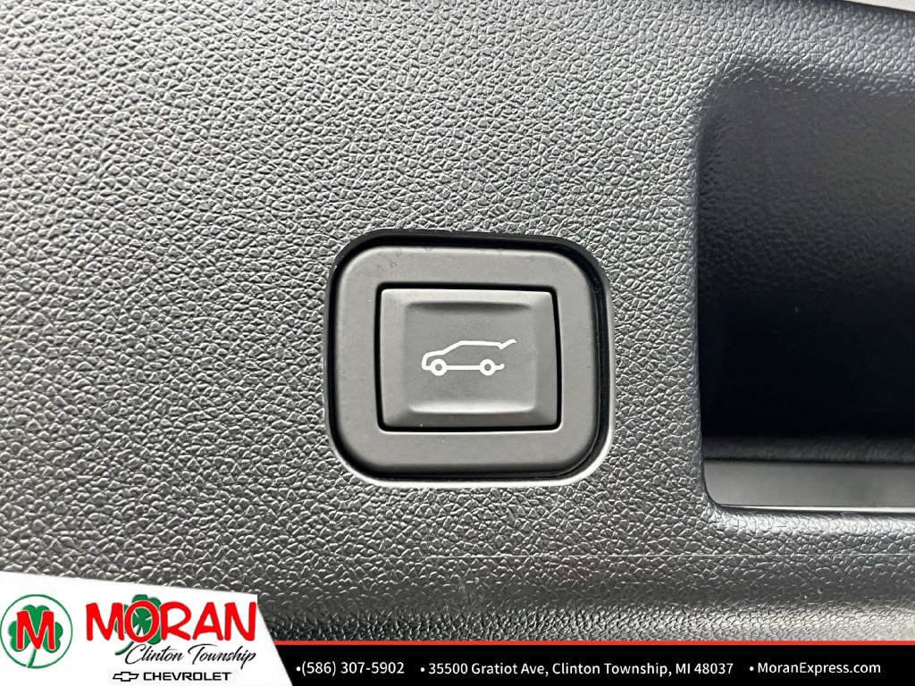 Certified 2024 Chevrolet Equinox EV RS FWD image 11