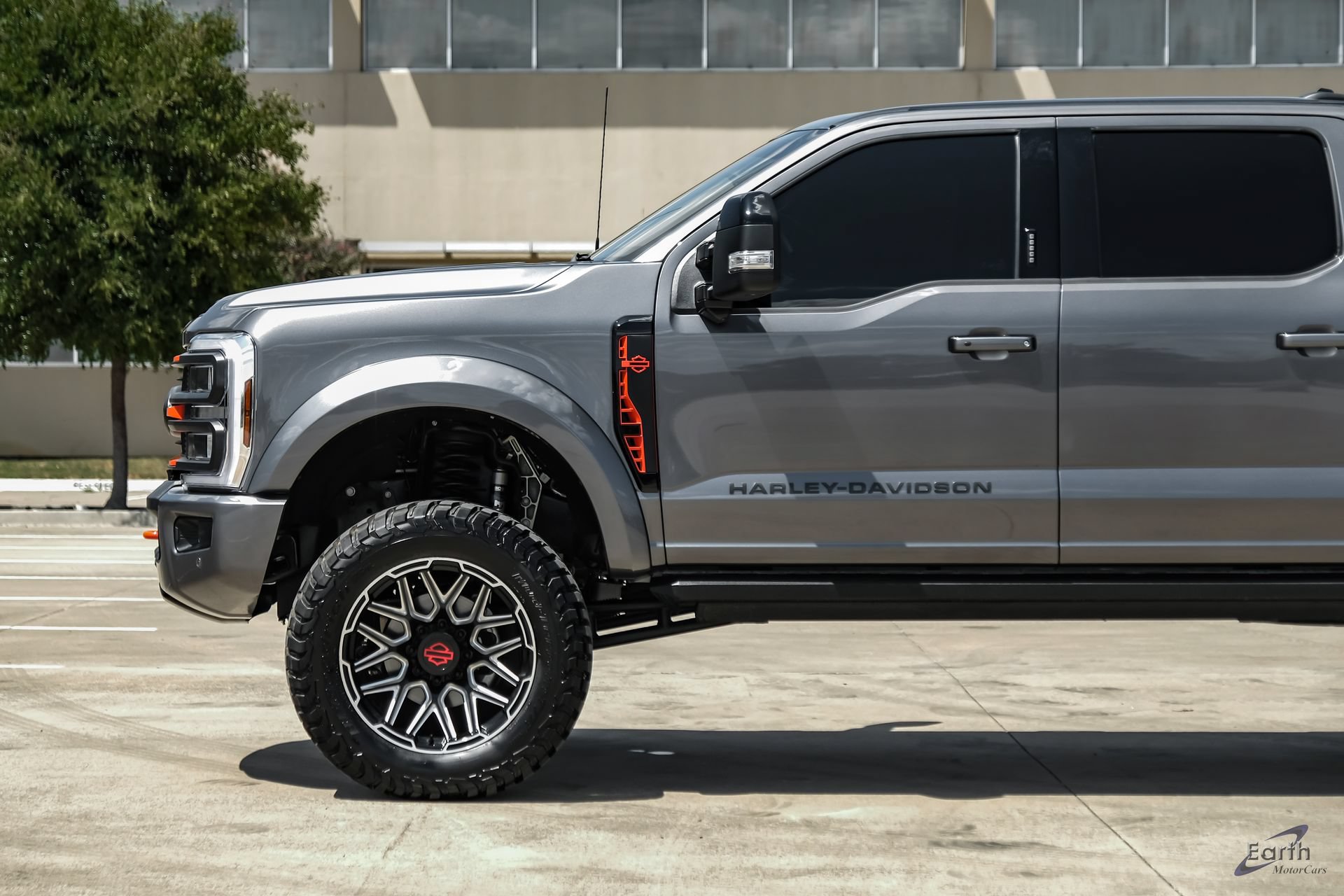 Used 2024 Ford F250 Lariat w/ Lariat Ultimate Package AWD/4WD image 9