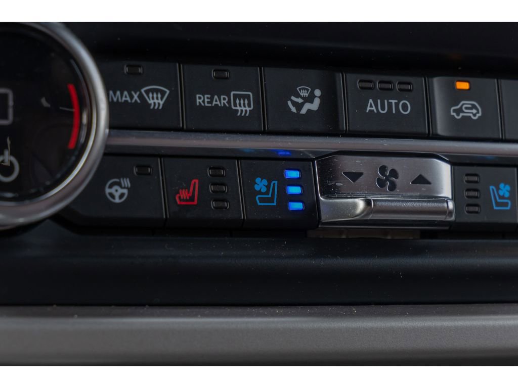 Used 2024 Ford Expedition Max Limited image 27