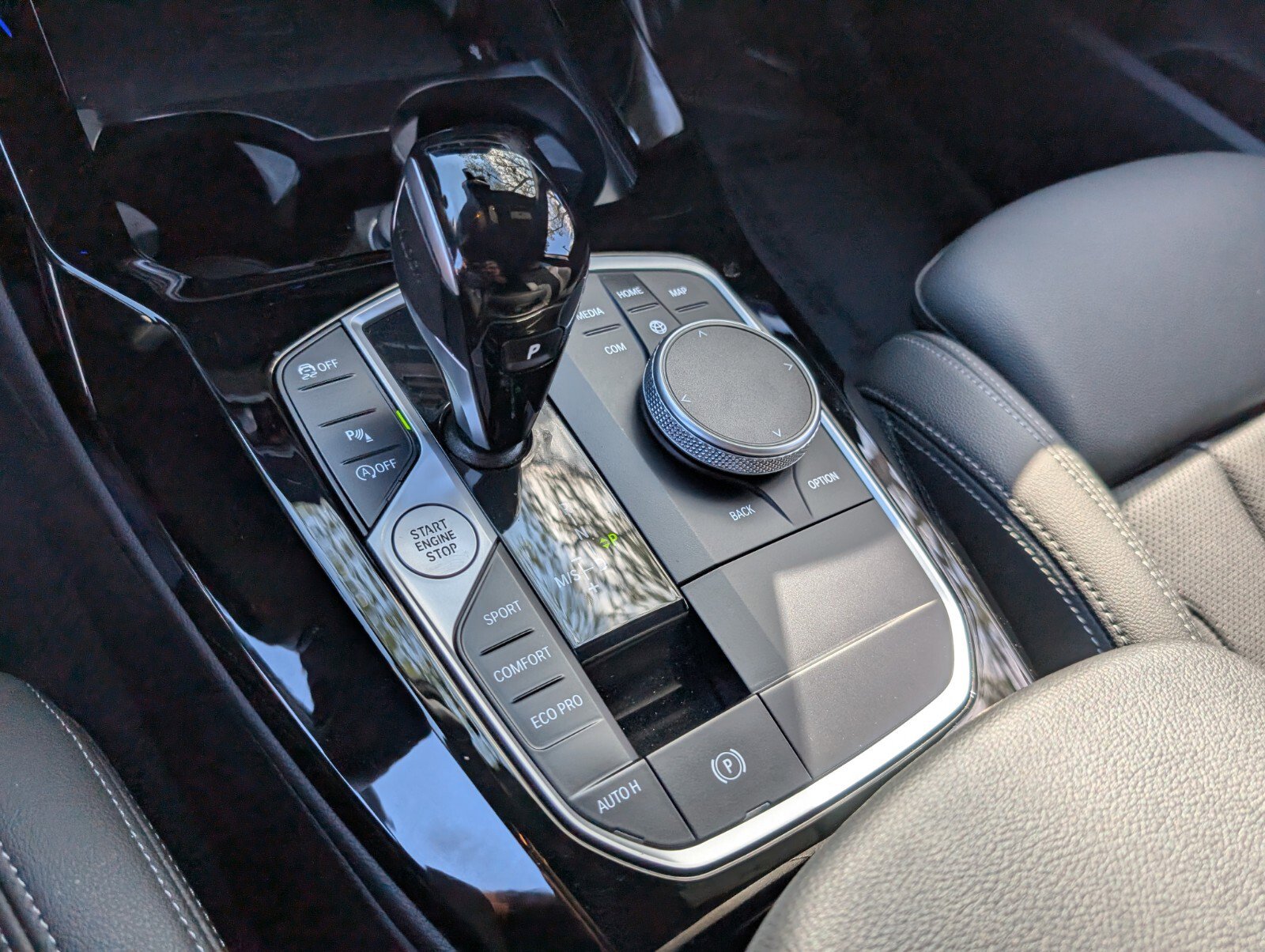 Used 2024 BMW X3 sDrive30i w/ Premium Package w/ZPA image 31