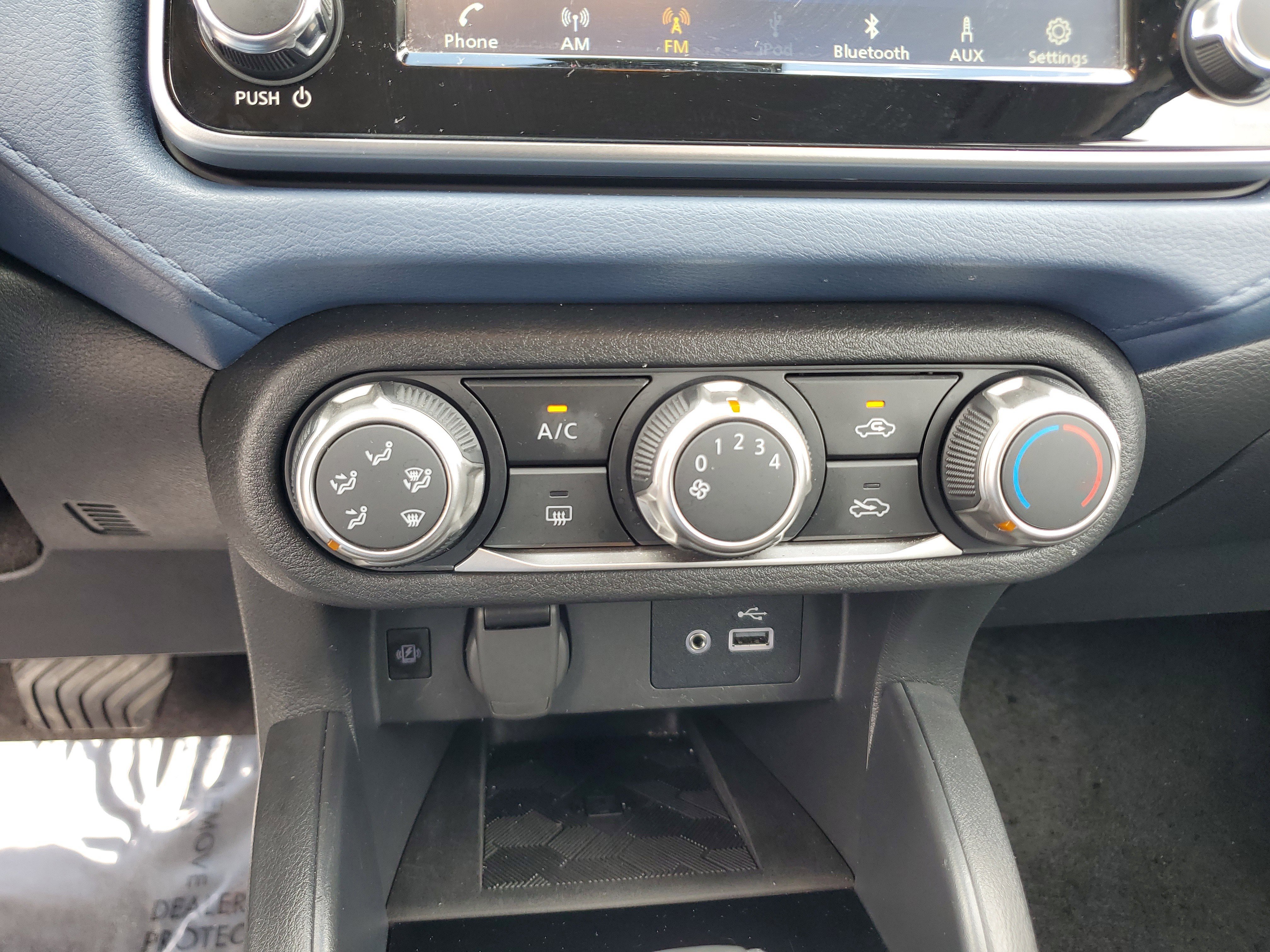 Used 2025 Nissan Versa SV image 22