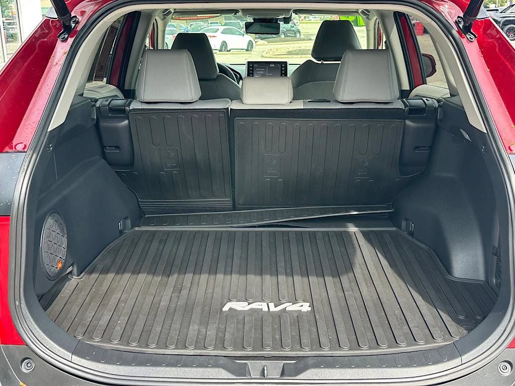 Certified 2019 Toyota RAV4 Limited AWD/4WD image 10