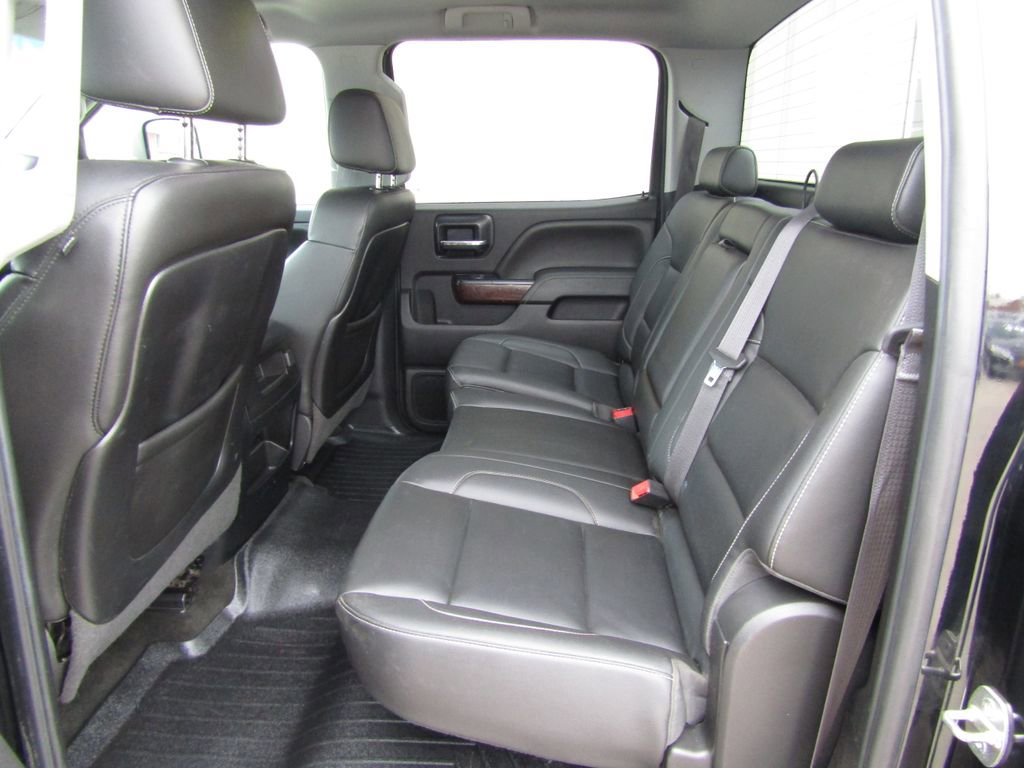Used 2015 GMC Sierra 2500 SLT w/ Duramax Plus Package AWD/4WD image 31