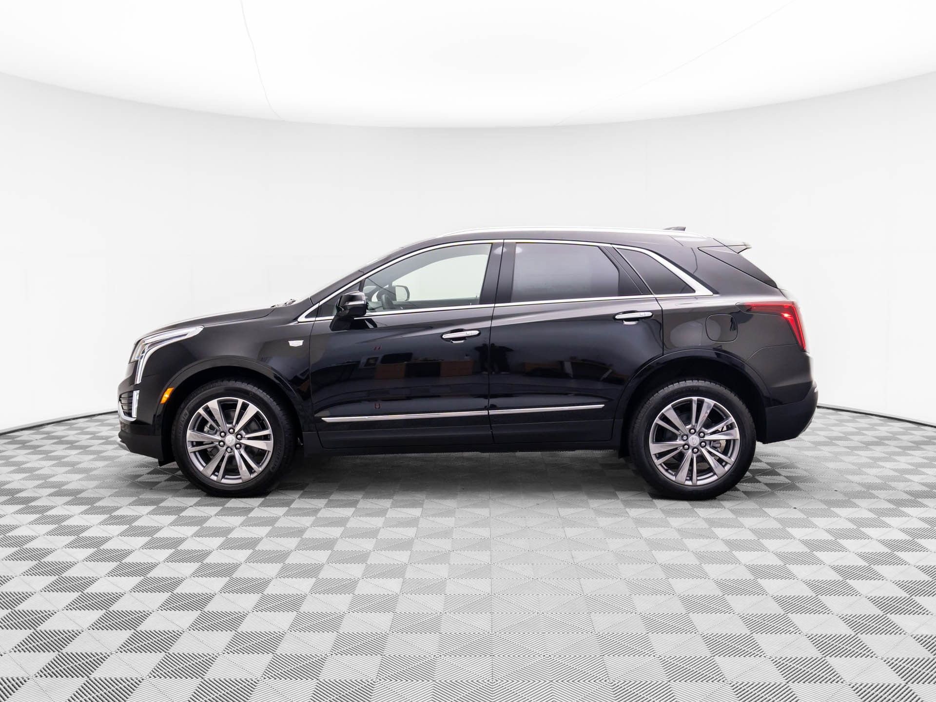 New 2025 Cadillac XT5 Premium Luxury video 4