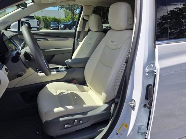 Used 2026 Cadillac XT5 Premium Luxury w/ Driver Assist Package image 13