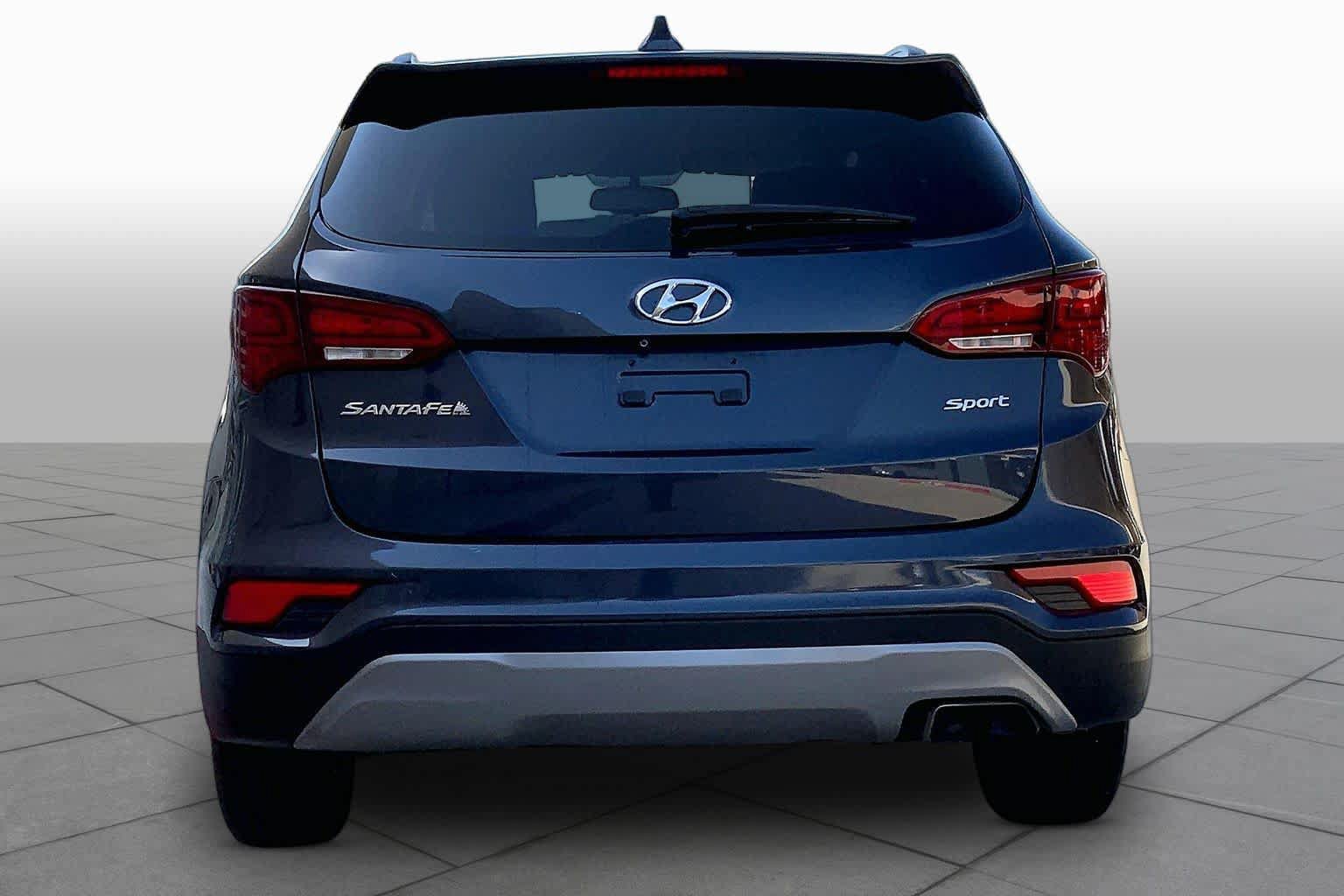 Used 2017 Hyundai Santa Fe Sport FWD image 5