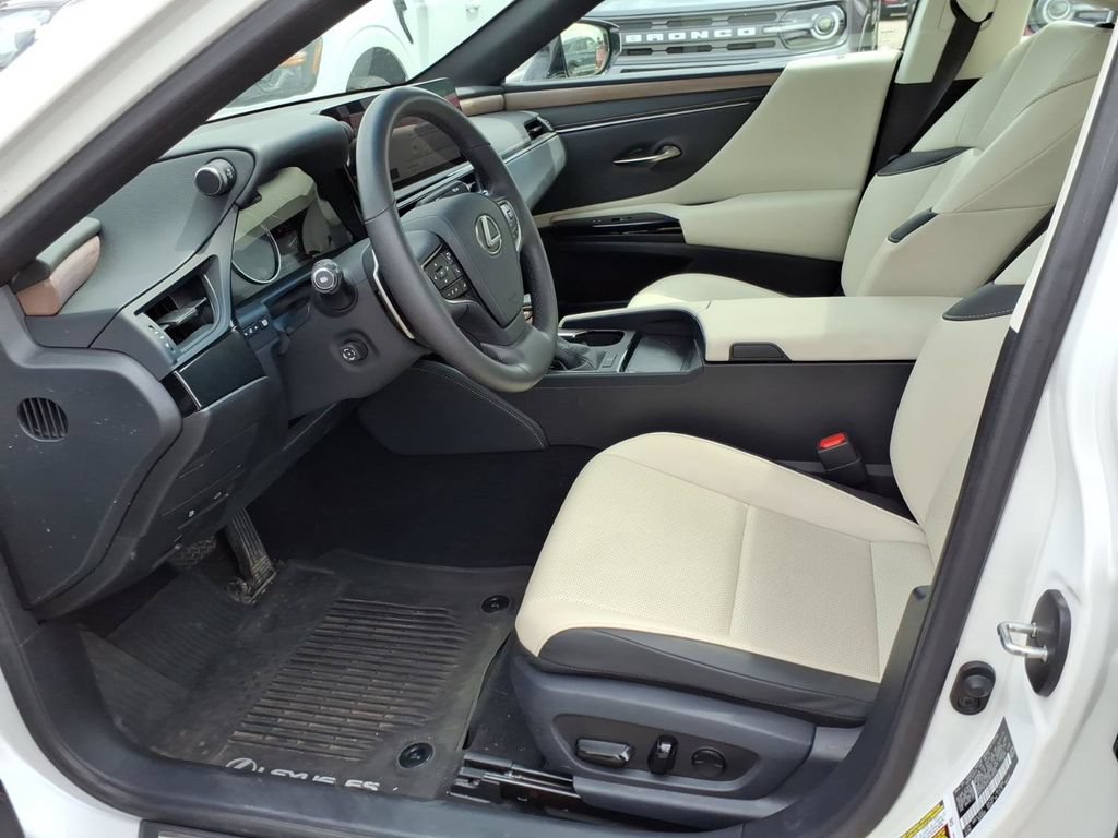 Used 2024 Lexus ES 350 w/ Premium Package FWD image 10