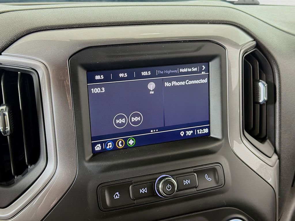 Used 2022 Chevrolet Silverado 1500 Custom AWD/4WD image 31