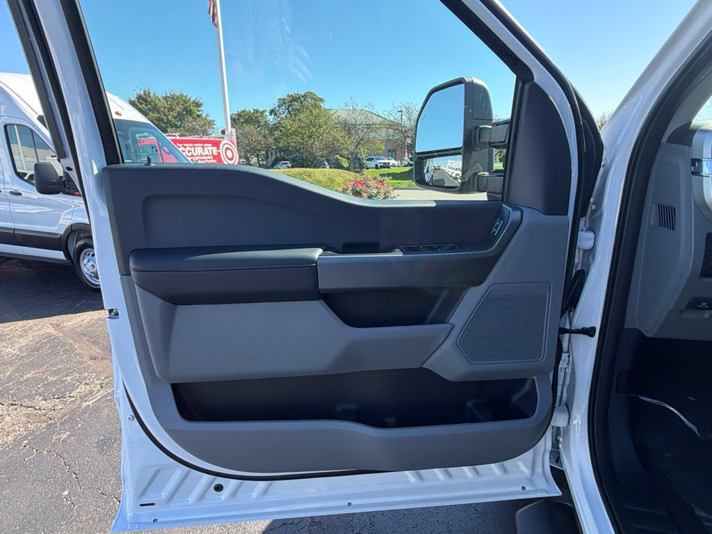 New 2027 Ford F350 XL w/ STX Appearance Package AWD/4WD image 18