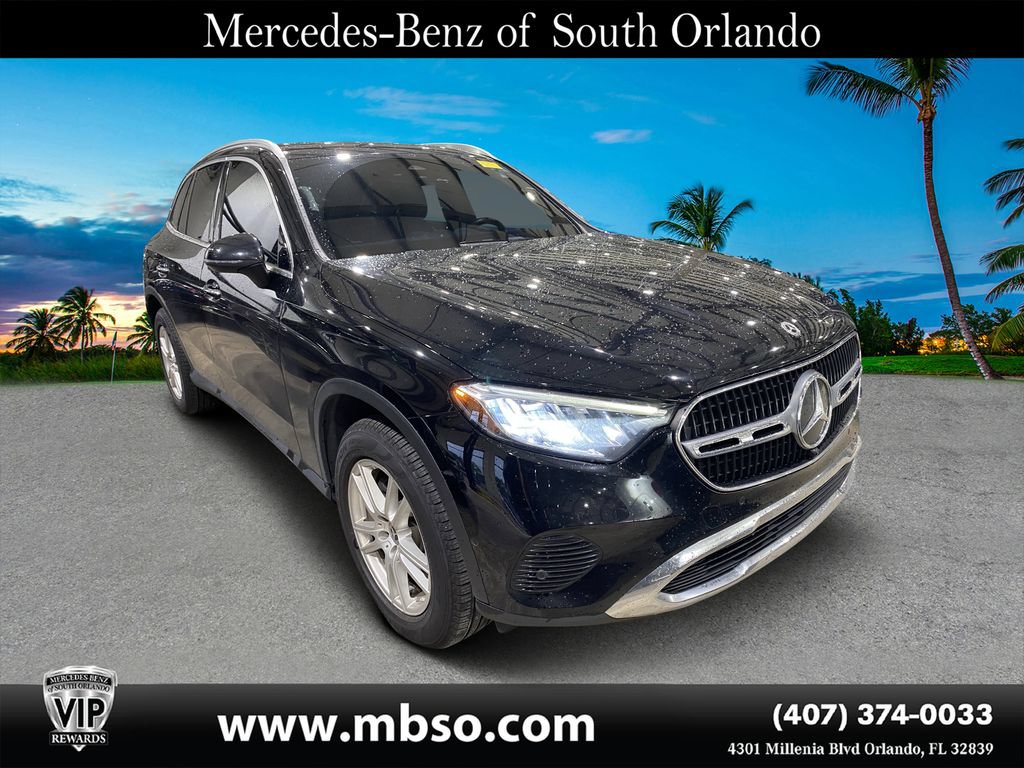 Used 2023 Mercedes-Benz GLC 300 4MATIC image 1