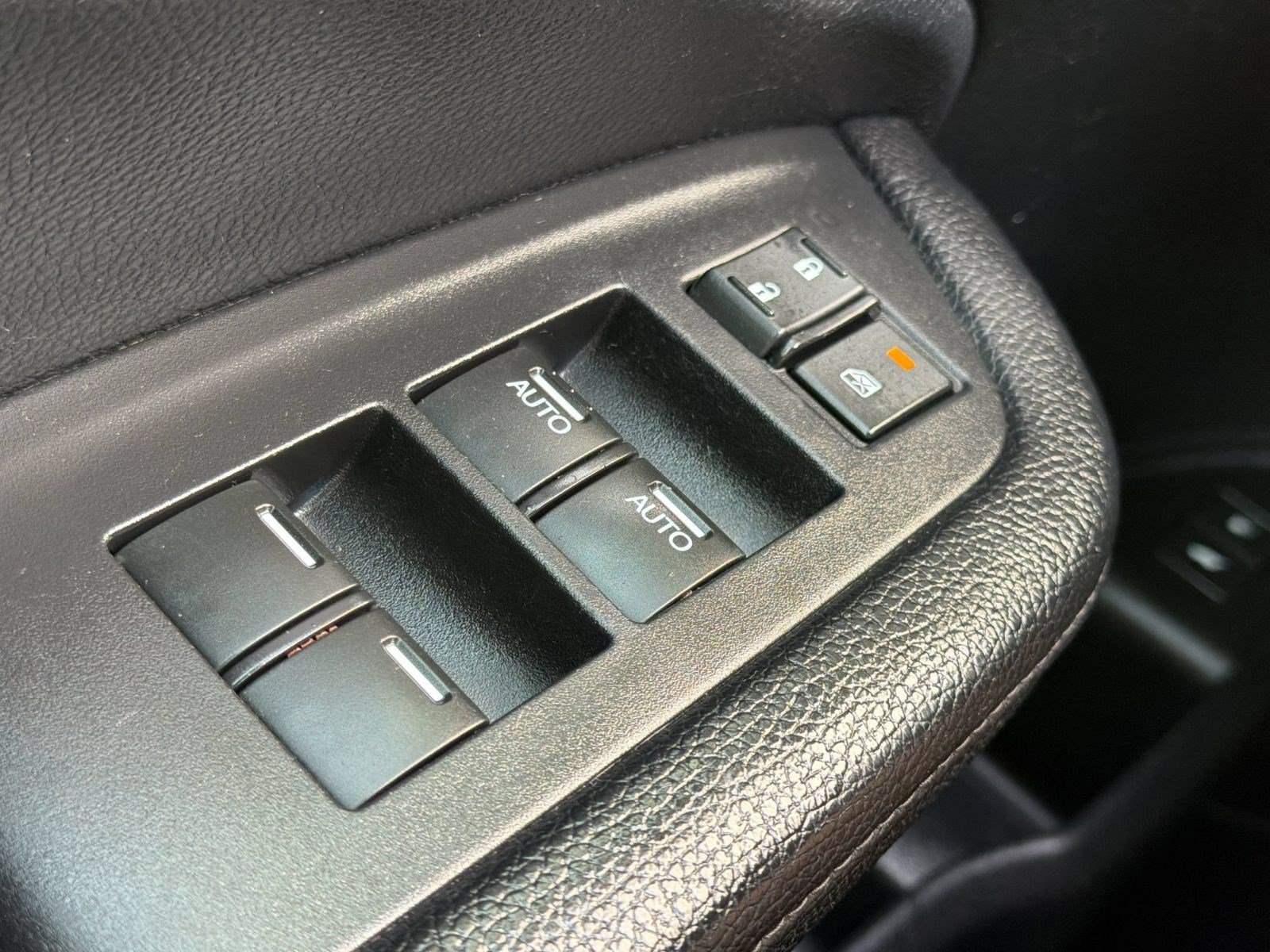 Used 2018 Honda Pilot Touring image 28