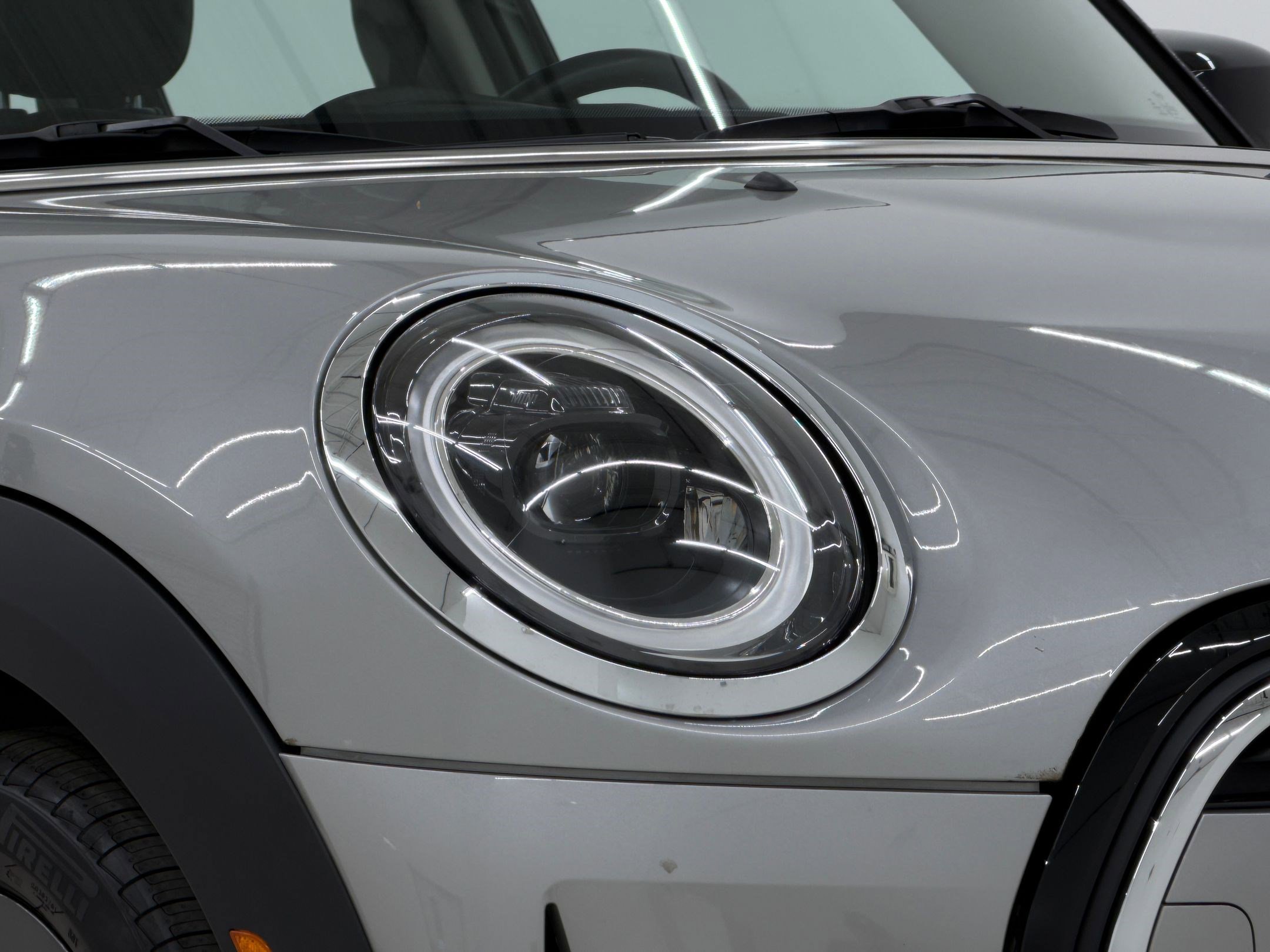 Used 2023 MINI Cooper 4-Door Hardtop image 11