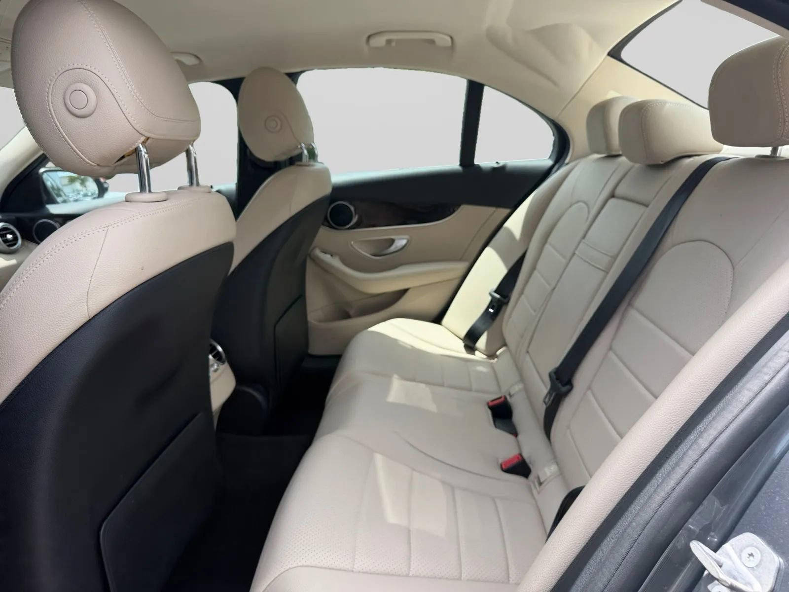 Used 2017 Mercedes-Benz C 300 Sedan image 28
