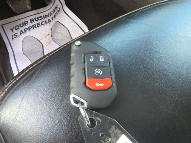 Used 2021 Jeep Gladiator Overland image 29