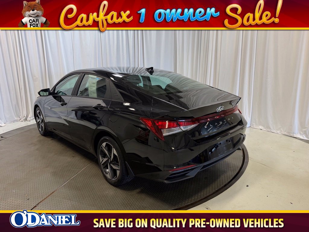 Used 2023 Hyundai Elantra SEL w/ Convenience Package FWD image 3