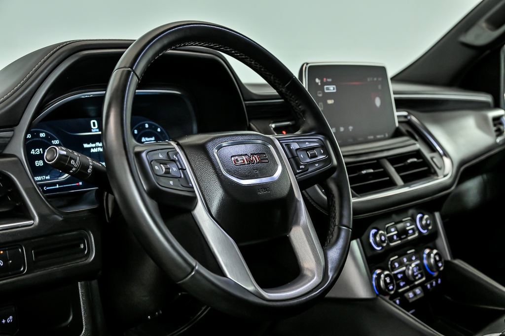 Used 2023 GMC Yukon XL SLT AWD/4WD image 17