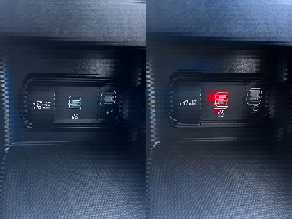 Certified 2023 Kia Forte GT-Line image 17