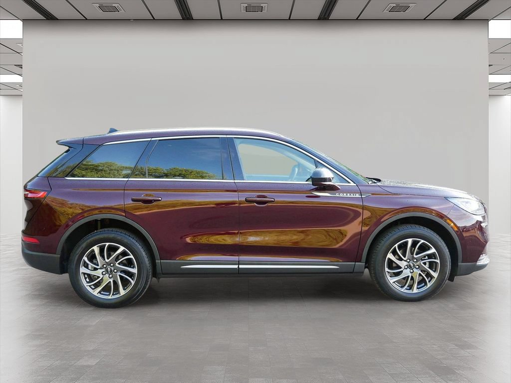 Used 2021 Lincoln Corsair AWD w/ Equipment Group 101A image 7