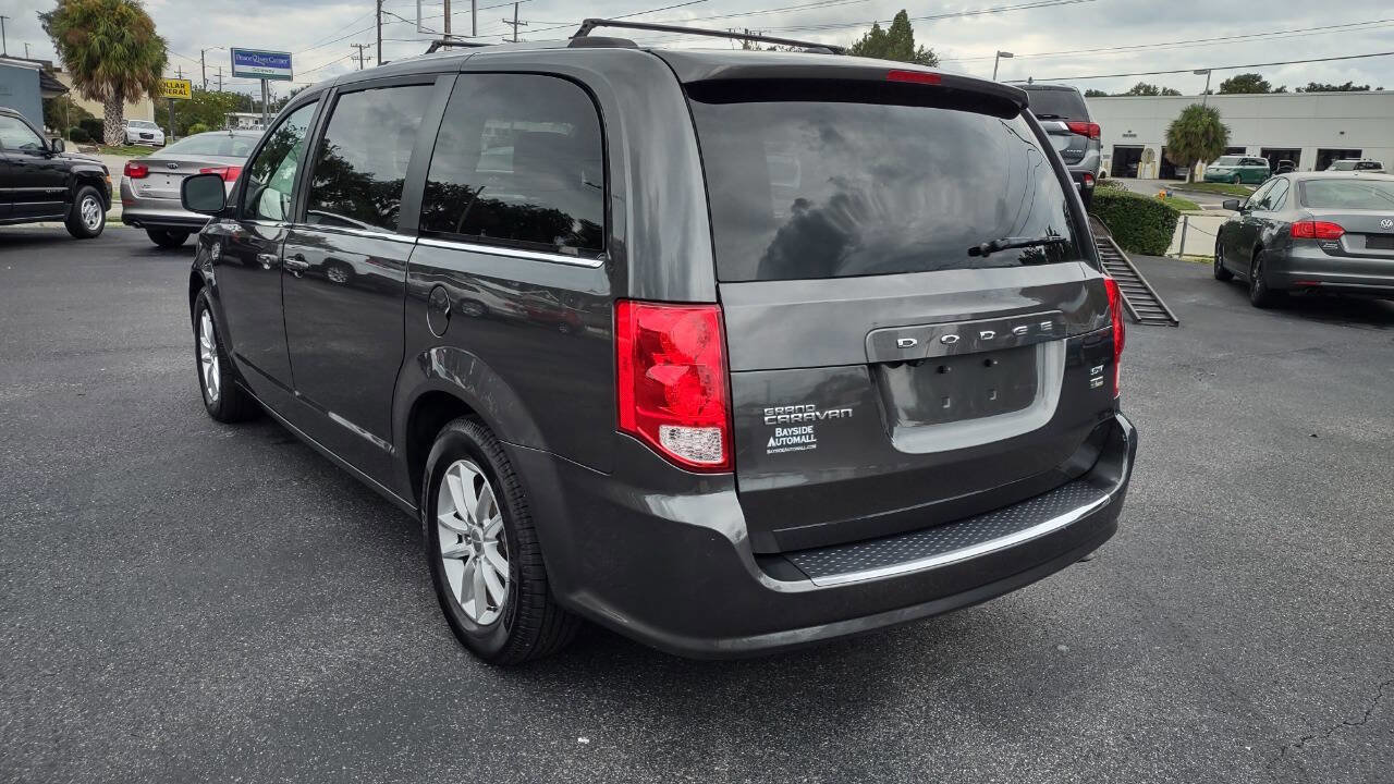 Used 2019 Dodge Grand Caravan SXT image 6