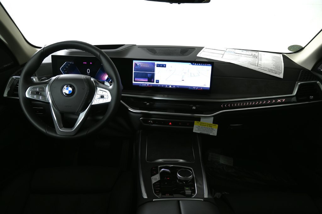 Used 2027 BMW X7 xDrive40i AWD/4WD image 17
