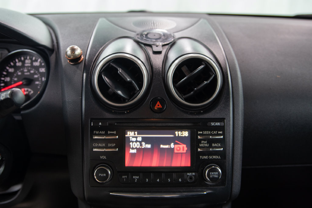 Used 2012 Nissan Rogue SV AWD/4WD image 21
