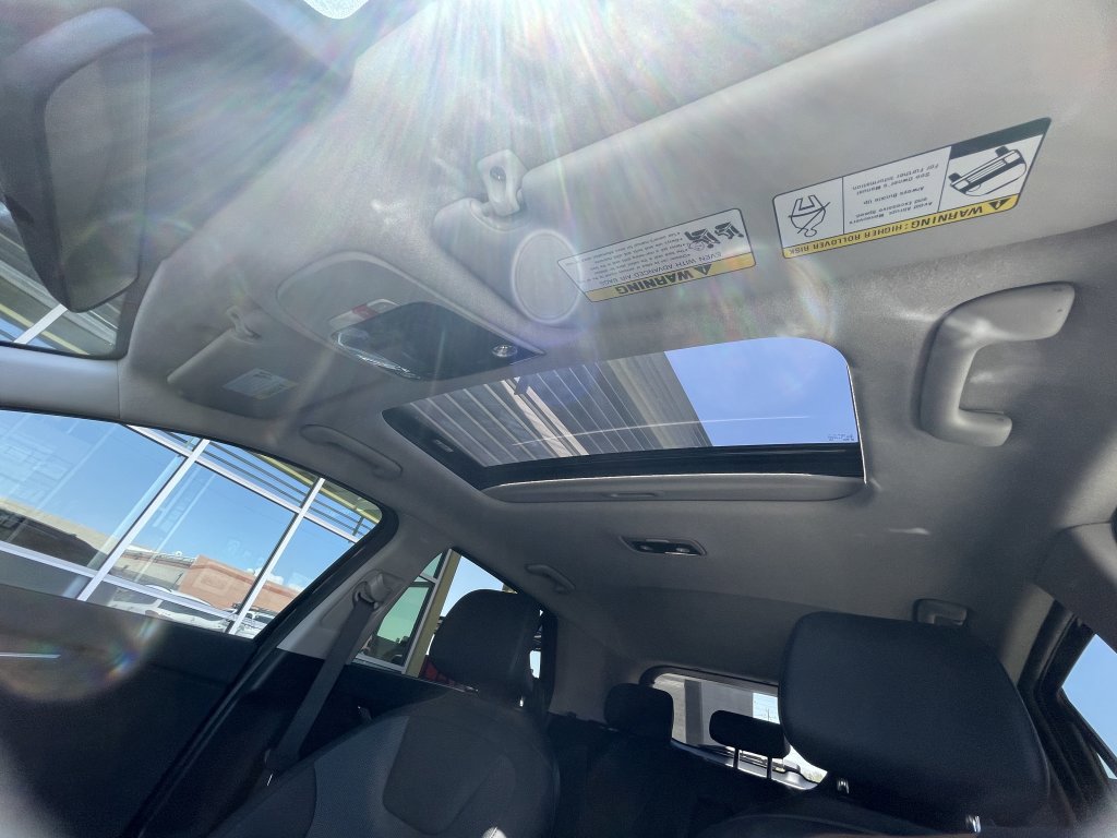 Used 2023 Kia Niro EX Touring image 50