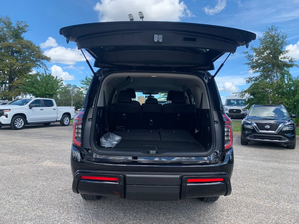 Used 2025 Nissan Armada SV AWD/4WD image 7
