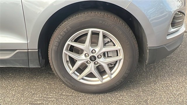 Used 2024 Ford Edge SEL image 9