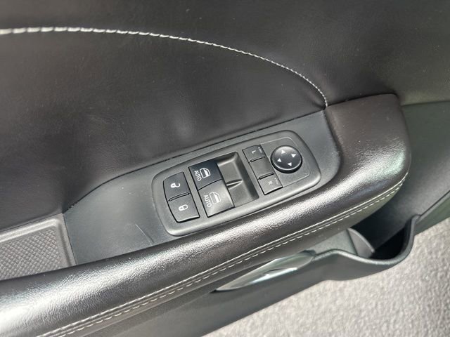 Used 2018 Dodge Challenger GT w/ Driver Convenience Group image 9