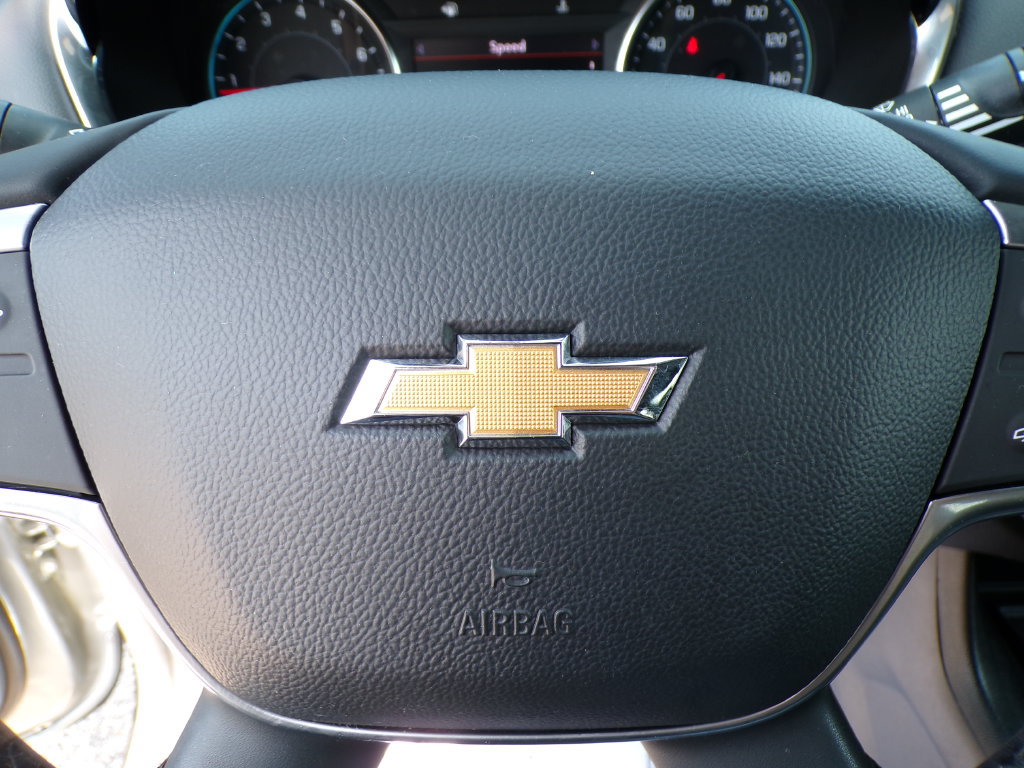 Used 2023 Chevrolet Traverse LT AWD/4WD image 34
