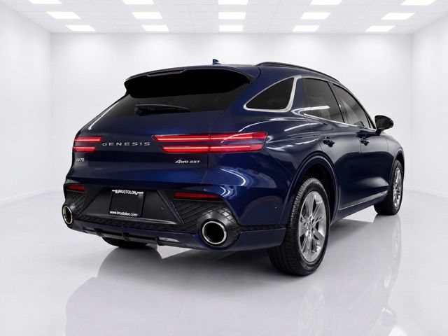 Used 2022 Genesis GV70 3.5T Sport w/ Sport Advanced Package AWD/4WD image 4