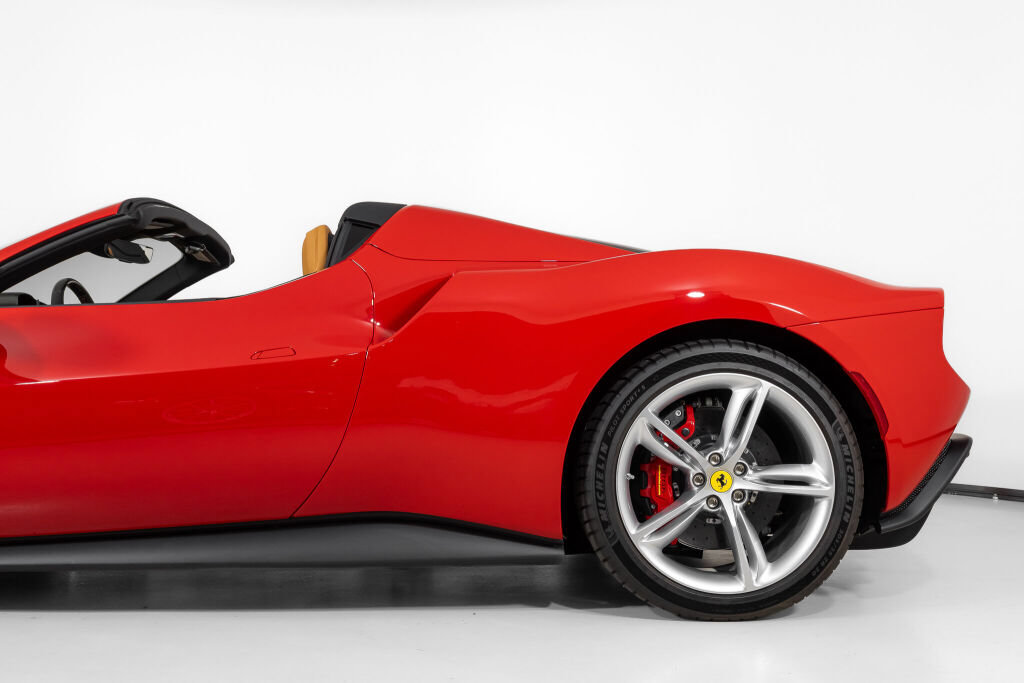 Used 2025 Ferrari 296 GTS RWD image 16