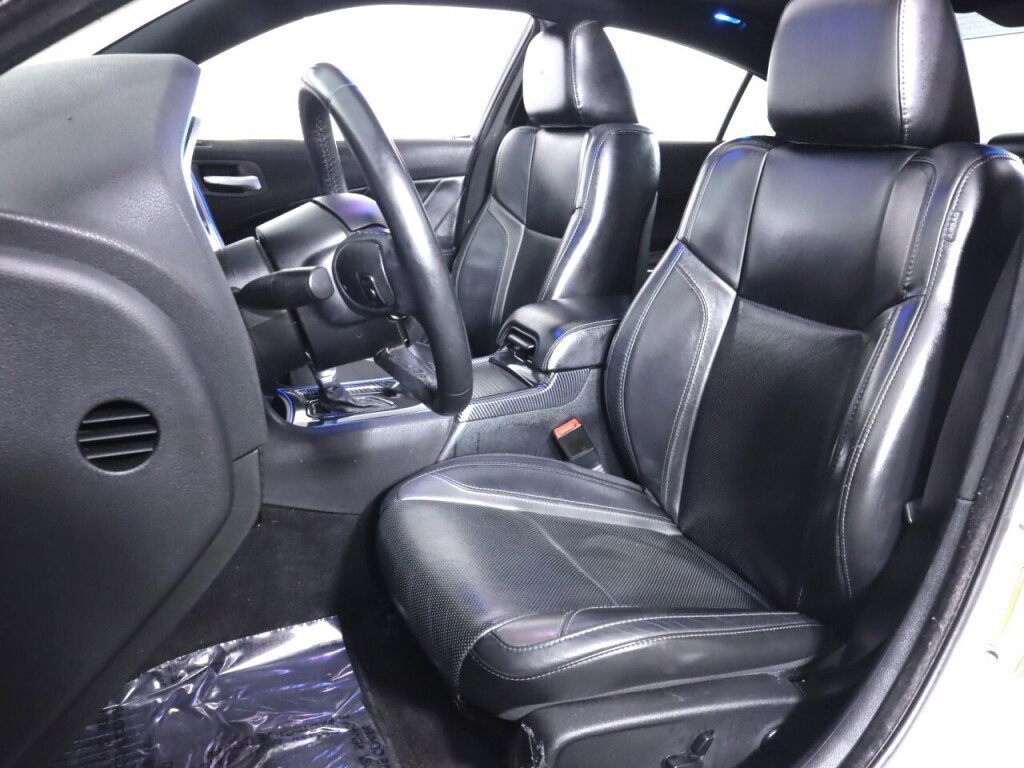 Used 2016 Dodge Charger SXT w/ Plus Group image 32