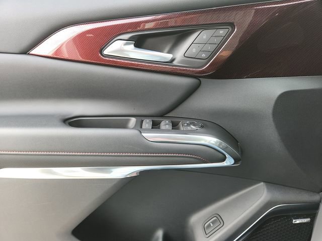 Used 2024 Chevrolet Traverse RS image 32