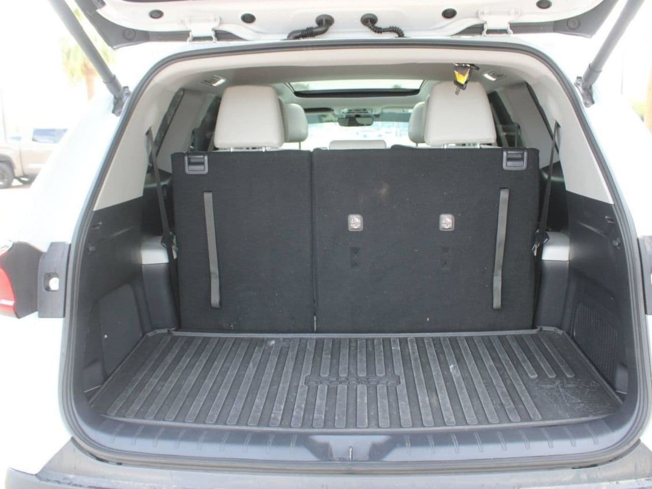 Used 2025 Toyota Grand Highlander FWD image 6