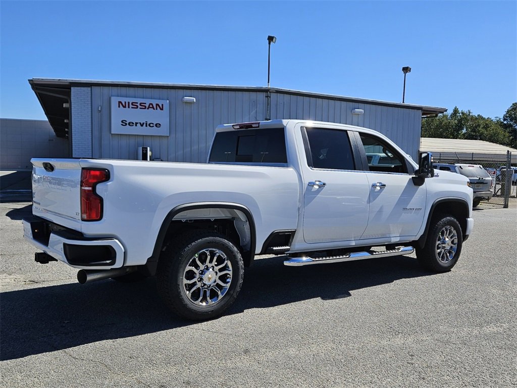 New 2026 Chevrolet Silverado 3500 LT w/ Z71 Chrome Sport Edition image 12