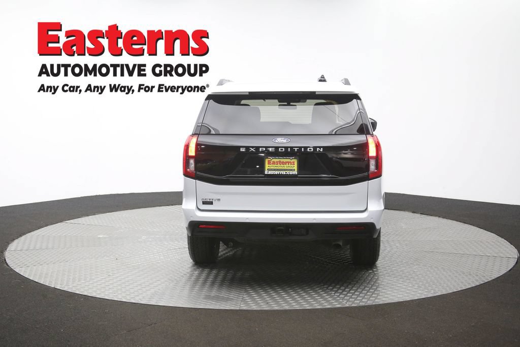 Used 2025 Ford Expedition Active AWD/4WD image 36