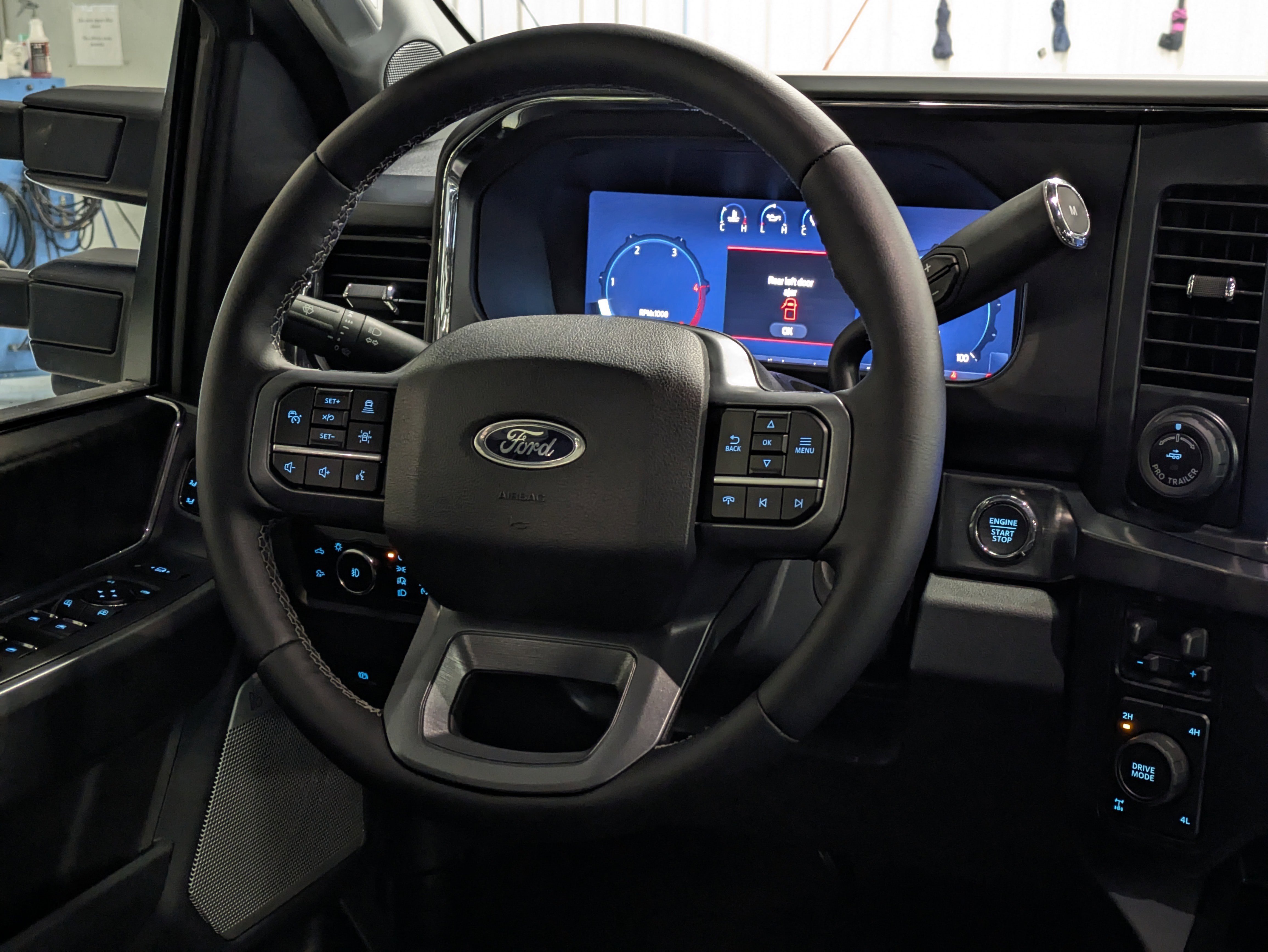 New 2025 Ford F250 Lariat w/ Lariat Ultimate Package image 35