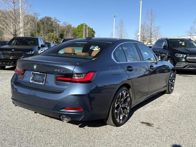 Used 2025 BMW 330i Sedan image 3