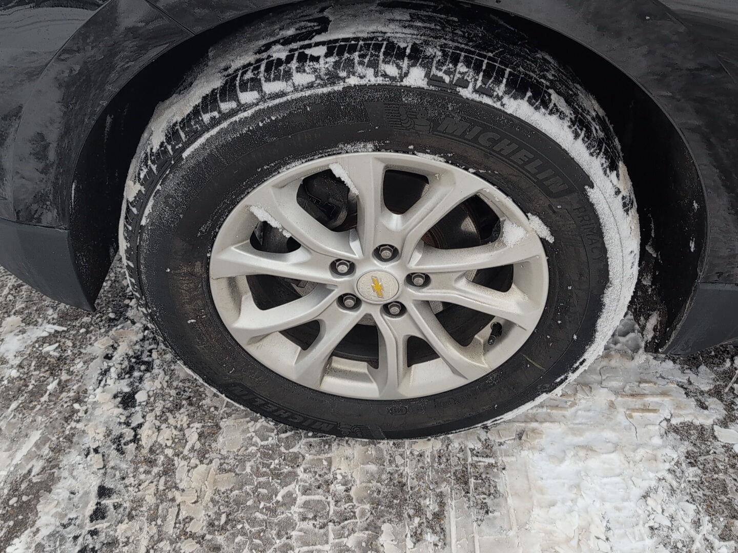 Used 2018 Chevrolet Equinox LS image 8